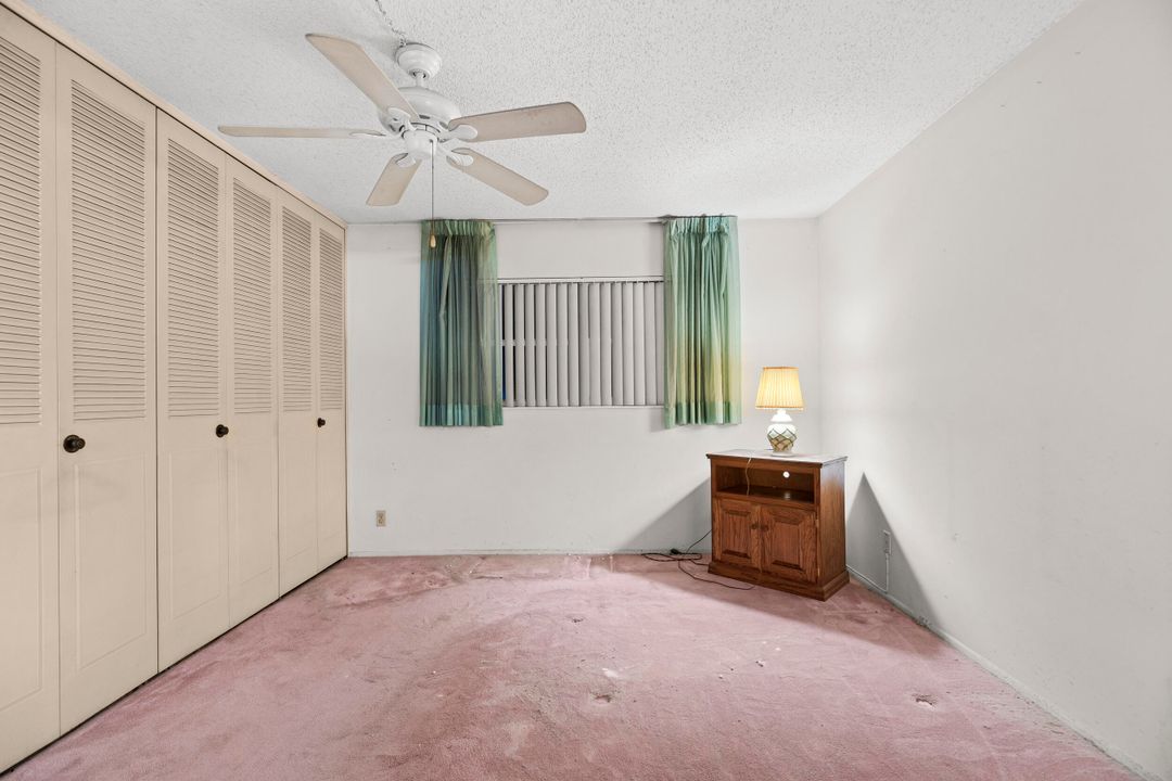 For Sale: $106,000 (1 beds, 1 baths, 662 Square Feet)