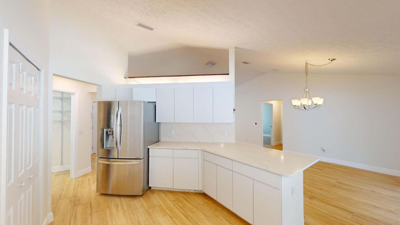 For Rent: $5,000 (3 beds, 2 baths, 1871 Square Feet)