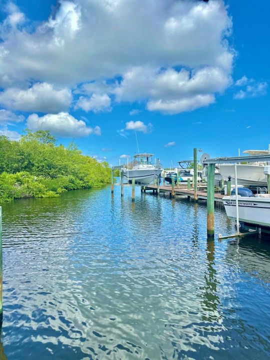 For Rent: $5,000 (3 beds, 2 baths, 1871 Square Feet)