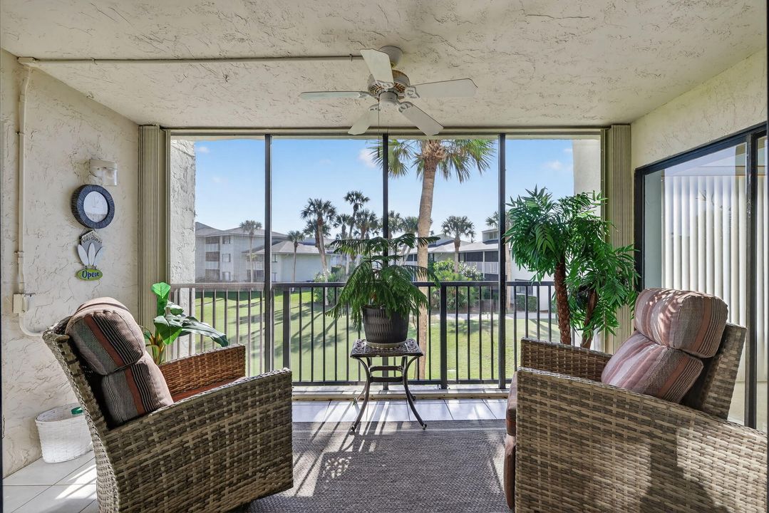 For Sale: $259,000 (2 beds, 2 baths, 1184 Square Feet)