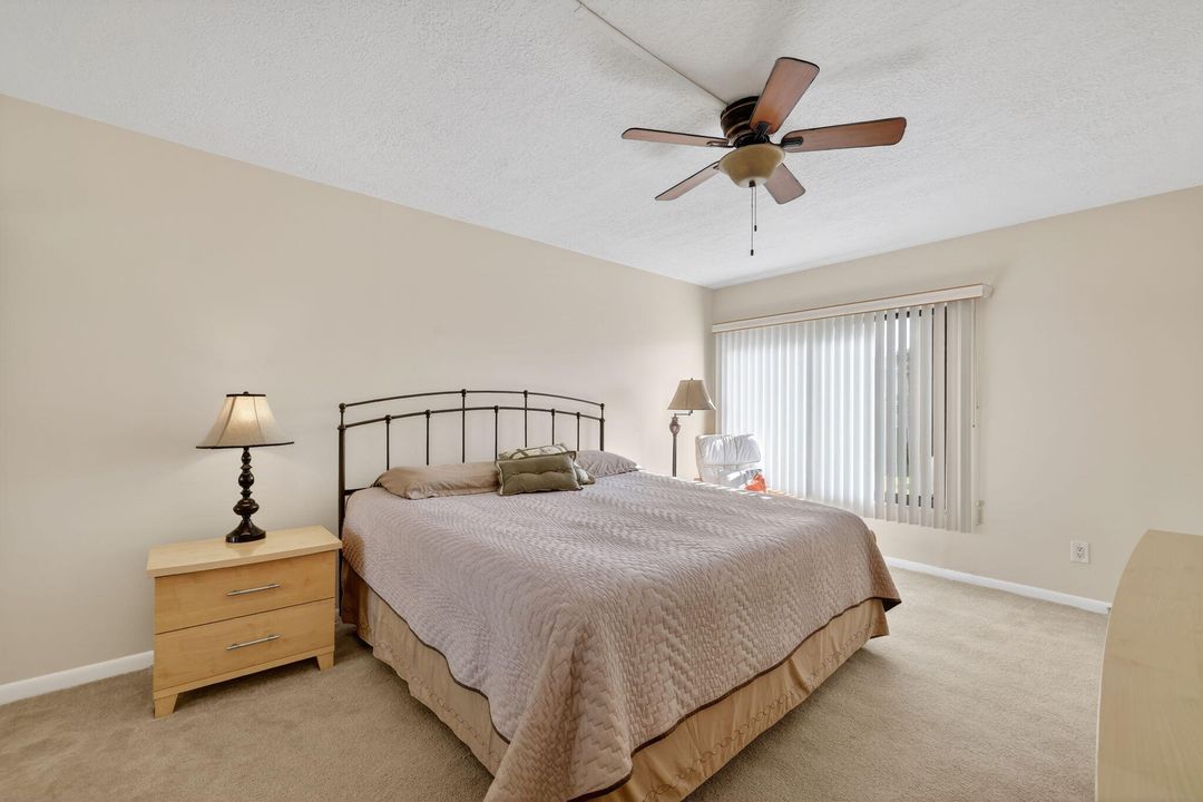 For Sale: $259,000 (2 beds, 2 baths, 1184 Square Feet)