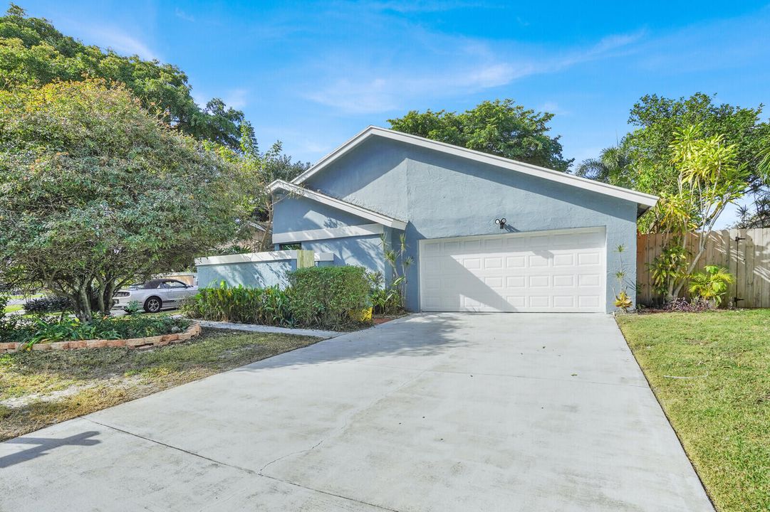 En Renta: $3,750 (3 camas, 2 baños, 1678 Pies cuadrados)