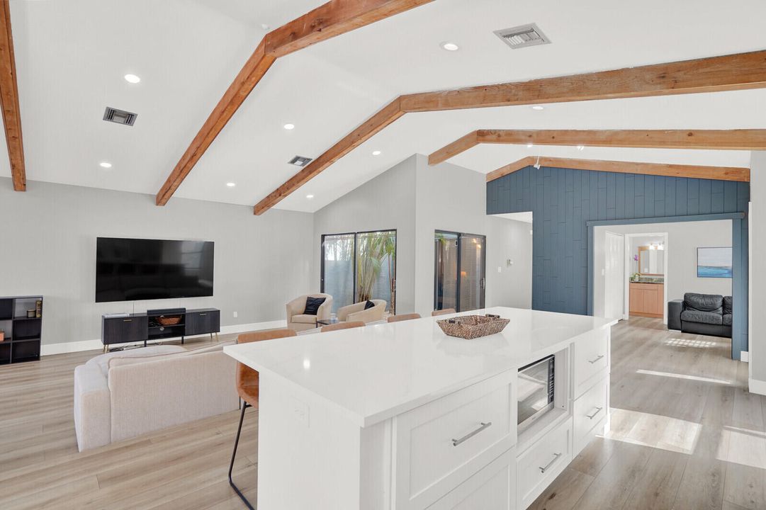 En Renta: $3,750 (3 camas, 2 baños, 1678 Pies cuadrados)