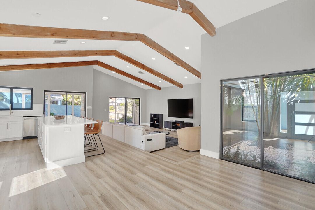 En Renta: $3,750 (3 camas, 2 baños, 1678 Pies cuadrados)