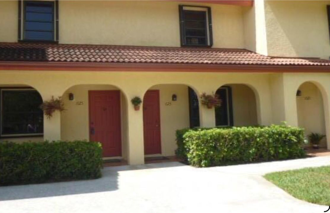 For Rent: $2,150 (2 beds, 1 baths, 5244 Square Feet)