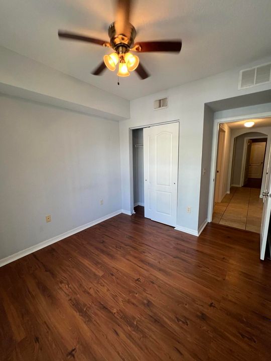 На продажу: $249,999 (3 спален, 2 ванн, 1467 Квадратных фут)