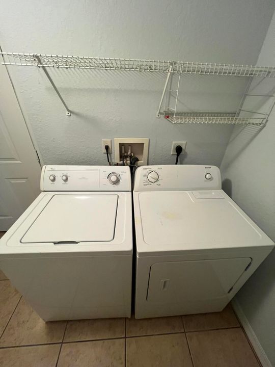 На продажу: $249,999 (3 спален, 2 ванн, 1467 Квадратных фут)