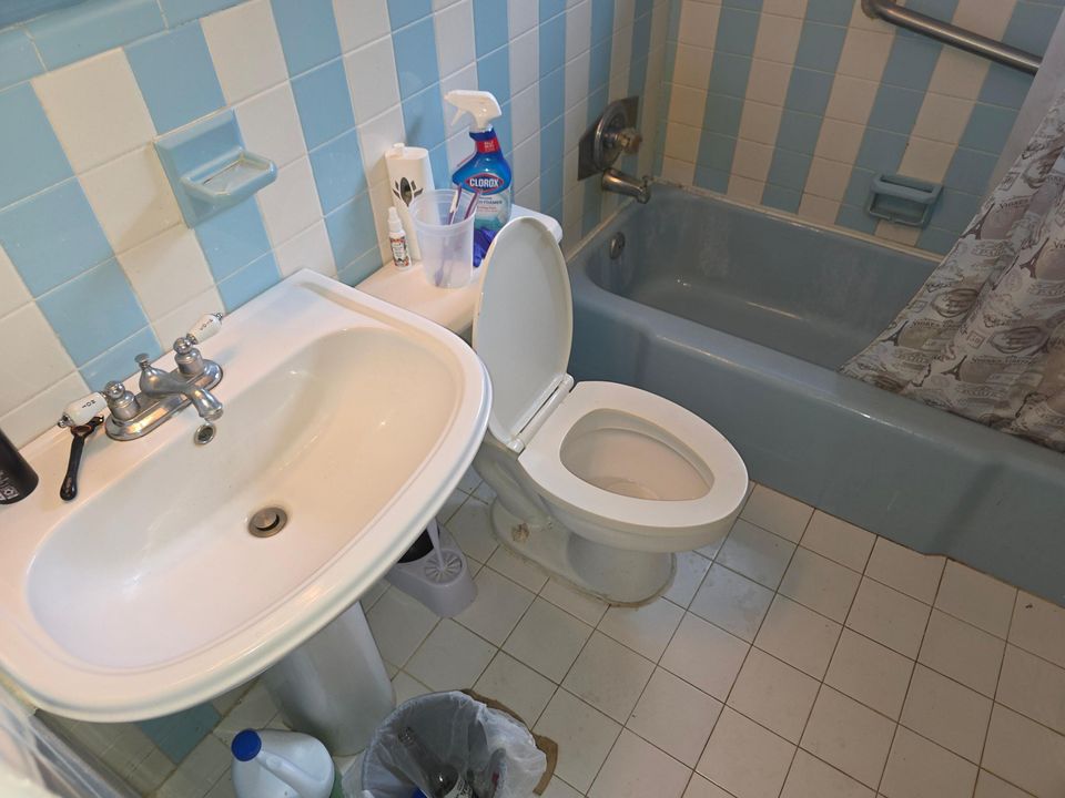 待售: $400,000 (4 贝兹, 3 浴室, 1922 平方英尺)