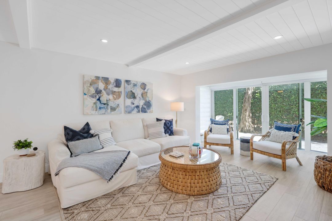 待售: $799,000 (2 贝兹, 2 浴室, 1170 平方英尺)