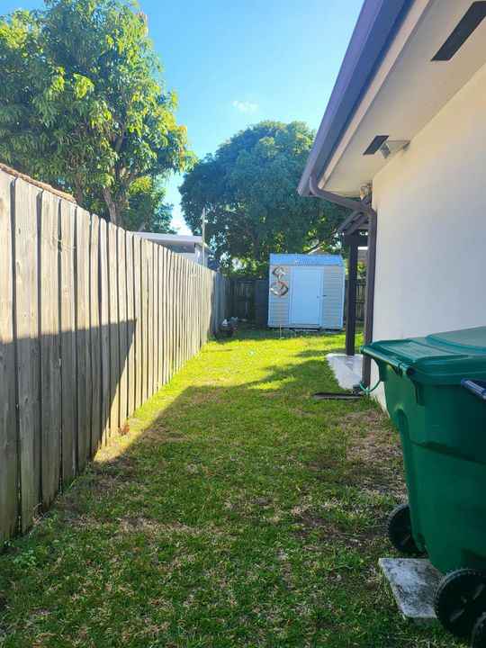 待售: $589,000 (4 贝兹, 2 浴室, 1589 平方英尺)