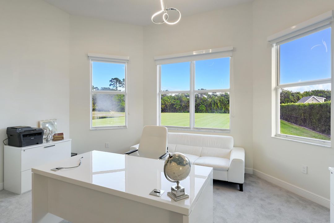 For Sale: $2,650,000 (6 beds, 5 baths, 4539 Square Feet)