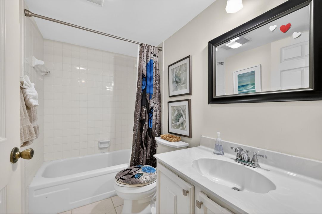 For Sale: $299,000 (2 beds, 2 baths, 1258 Square Feet)