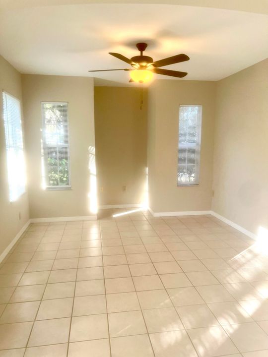 For Rent: $2,050 (2 beds, 2 baths, 1597 Square Feet)