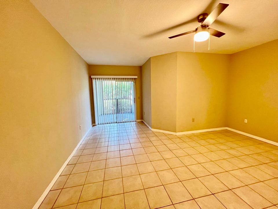 For Rent: $2,050 (2 beds, 2 baths, 1597 Square Feet)