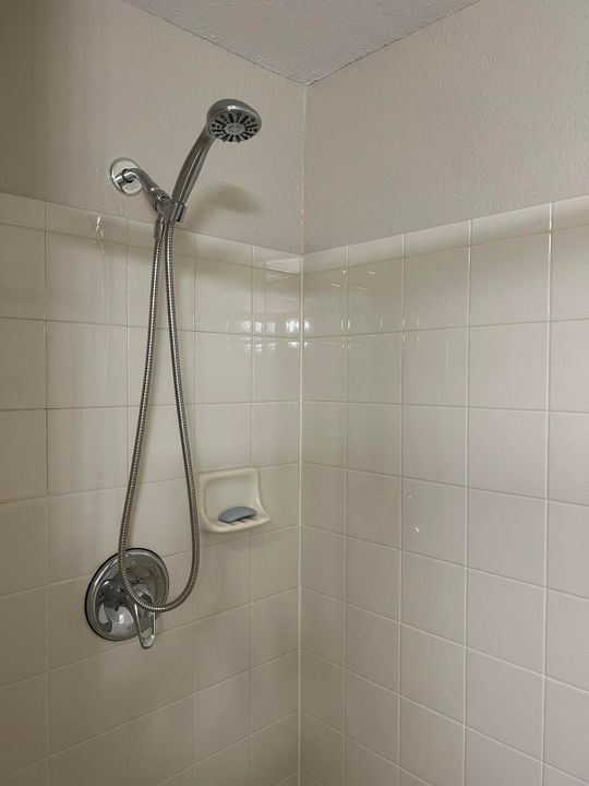 For Rent: $2,050 (2 beds, 2 baths, 1597 Square Feet)