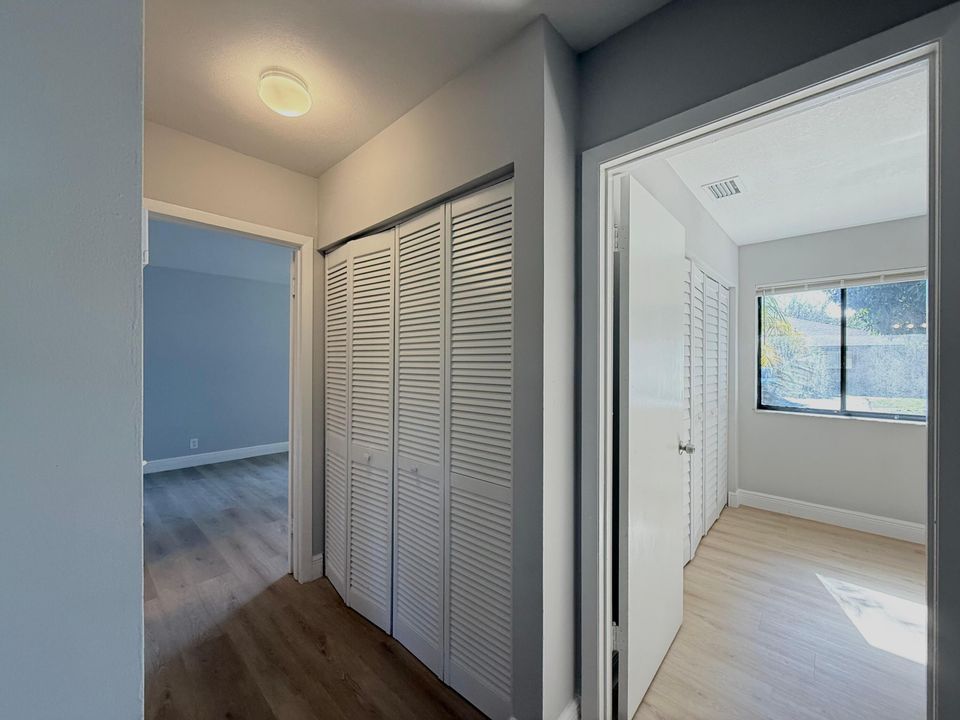 For Rent: $2,100 (2 beds, 2 baths, 900 Square Feet)