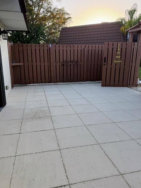 For Rent: $2,000 (2 beds, 2 baths, 1288 Square Feet)