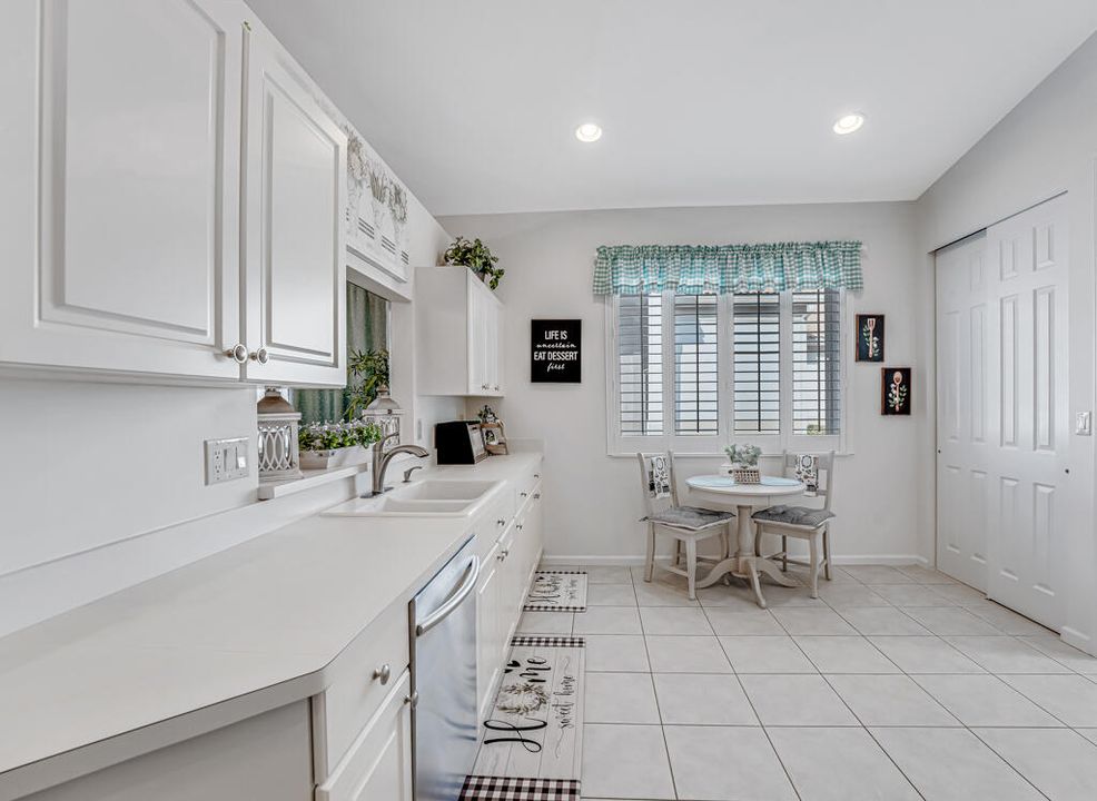 For Sale: $470,000 (3 beds, 2 baths, 1617 Square Feet)