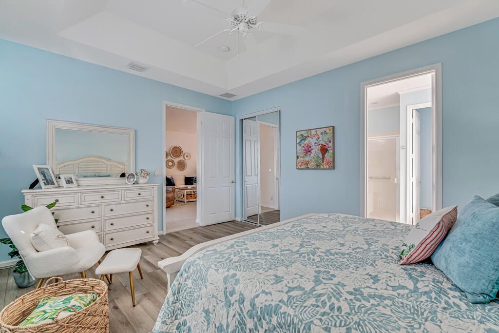 For Sale: $470,000 (3 beds, 2 baths, 1617 Square Feet)