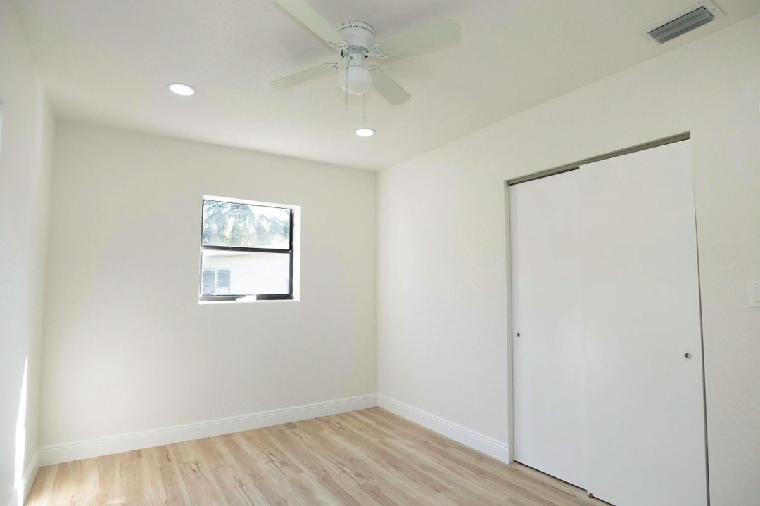 На продажу: $479,999 (5 спален, 2 ванн, 1584 Квадратных фут)