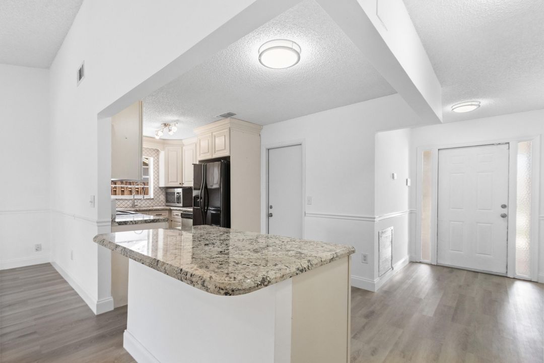 待售: $559,000 (3 贝兹, 2 浴室, 1416 平方英尺)