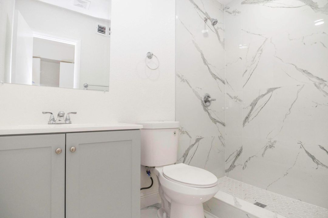 На продажу: $479,999 (5 спален, 2 ванн, 1584 Квадратных фут)