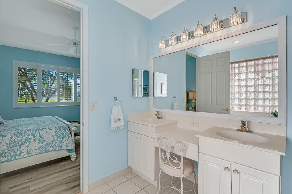 For Sale: $470,000 (3 beds, 2 baths, 1617 Square Feet)