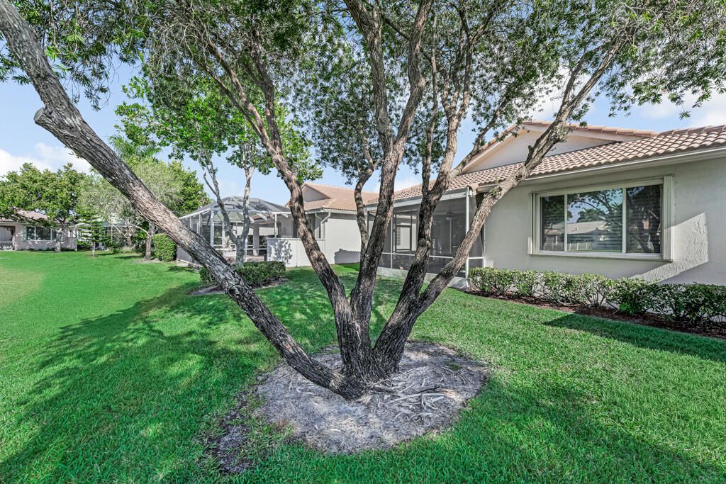 For Sale: $470,000 (3 beds, 2 baths, 1617 Square Feet)