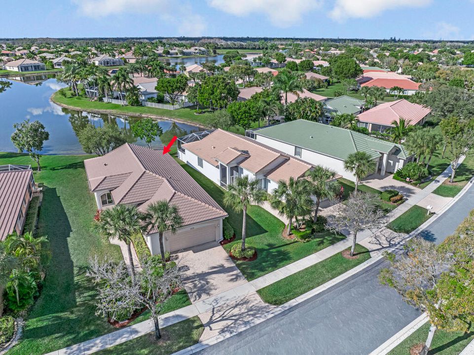 For Sale: $470,000 (3 beds, 2 baths, 1617 Square Feet)