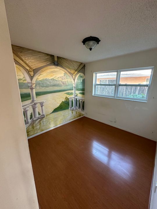 В аренду: $3,950 (4 спален, 2 ванн, 1602 Квадратных фут)