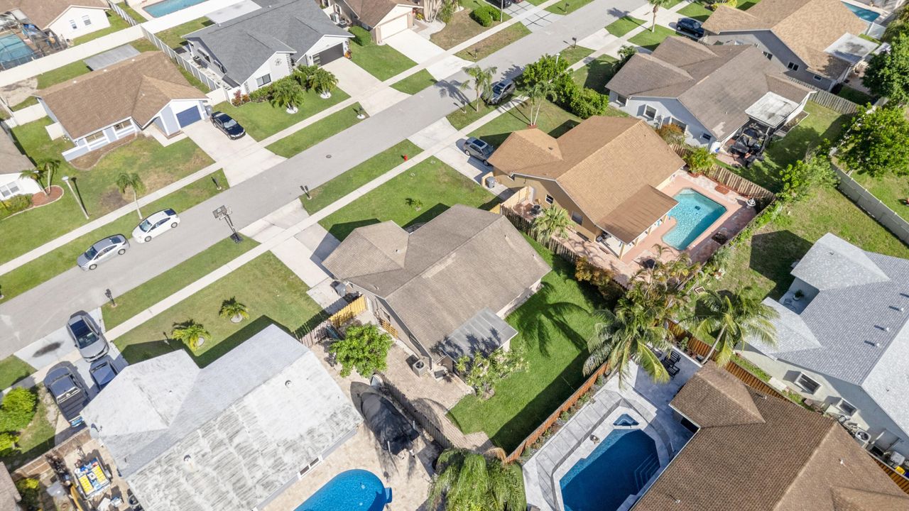 待售: $559,000 (3 贝兹, 2 浴室, 1416 平方英尺)