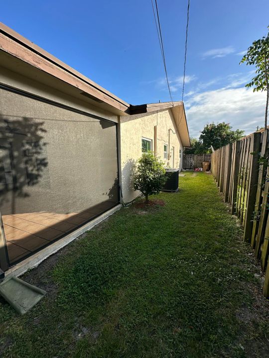 В аренду: $3,950 (4 спален, 2 ванн, 1602 Квадратных фут)