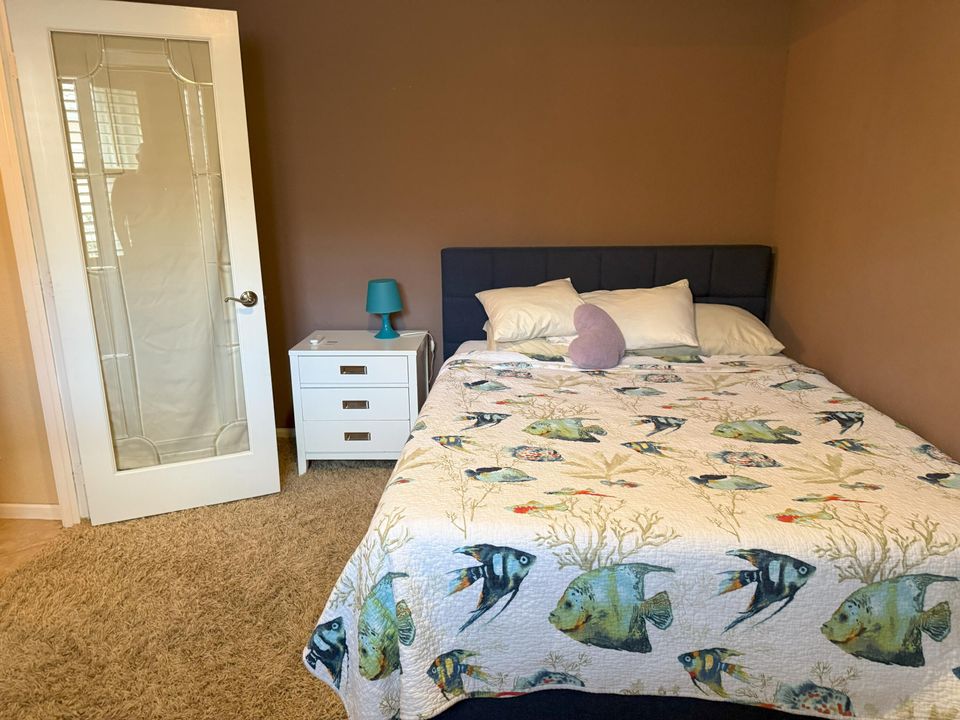 For Rent: $5,500 (3 beds, 2 baths, 1632 Square Feet)