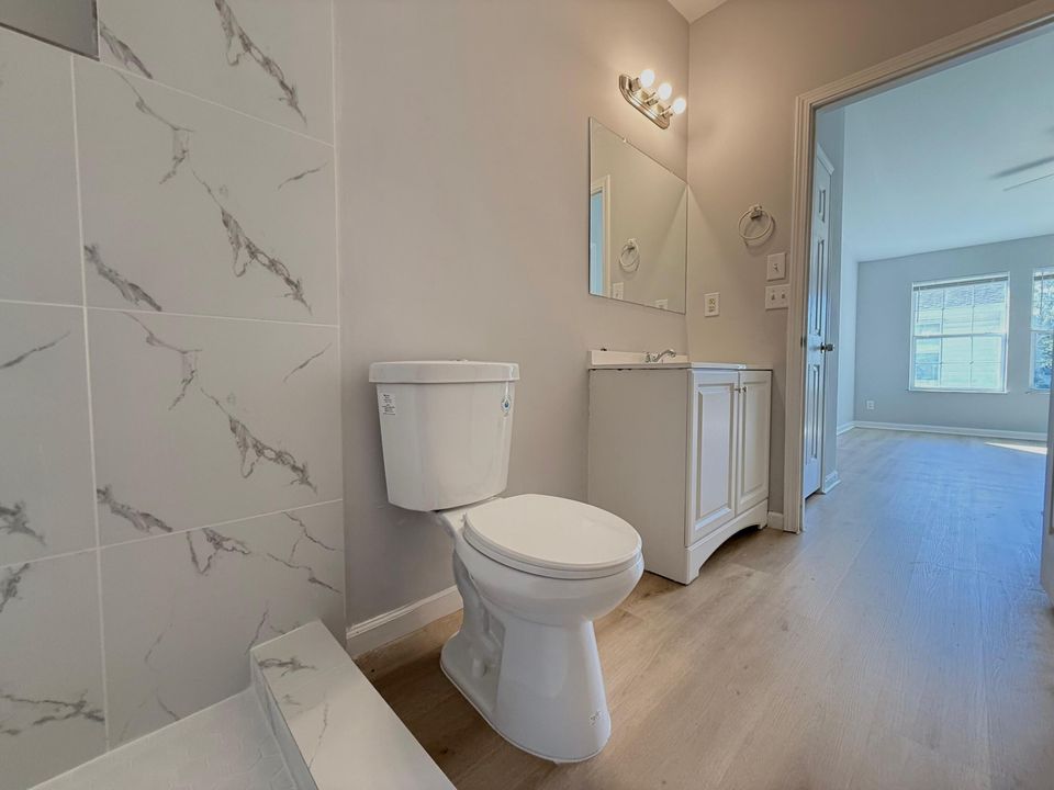 В аренду: $2,450 (3 спален, 2 ванн, 1000 Квадратных фут)