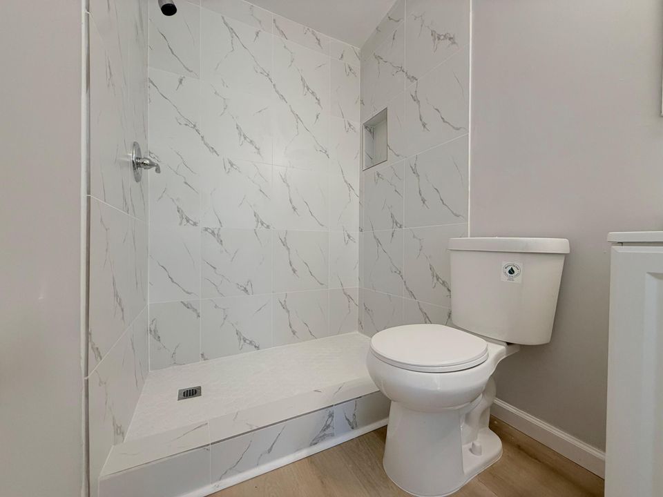 В аренду: $2,450 (3 спален, 2 ванн, 1000 Квадратных фут)