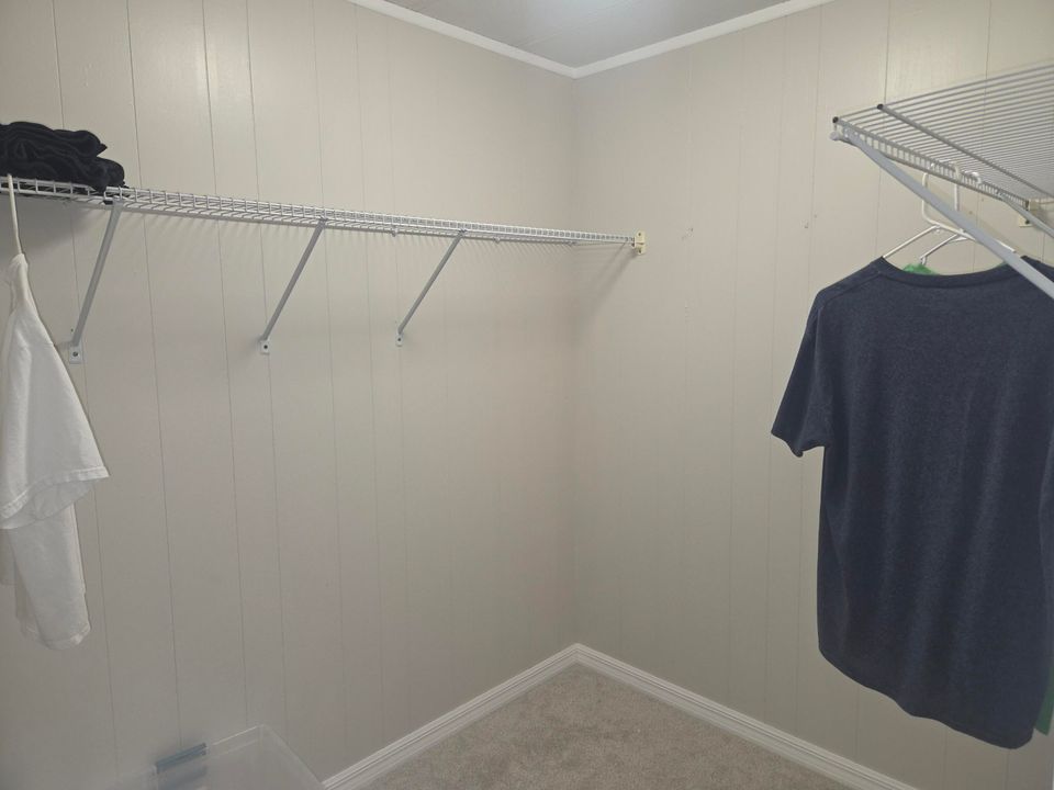 На продажу: $264,900 (2 спален, 2 ванн, 1236 Квадратных фут)