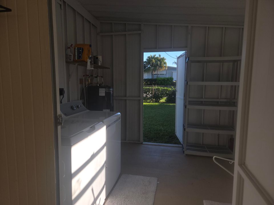 На продажу: $264,900 (2 спален, 2 ванн, 1236 Квадратных фут)