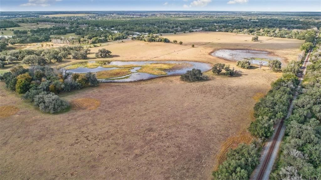 Vendido Recientemente: $3,100,000 (194.00 acres)