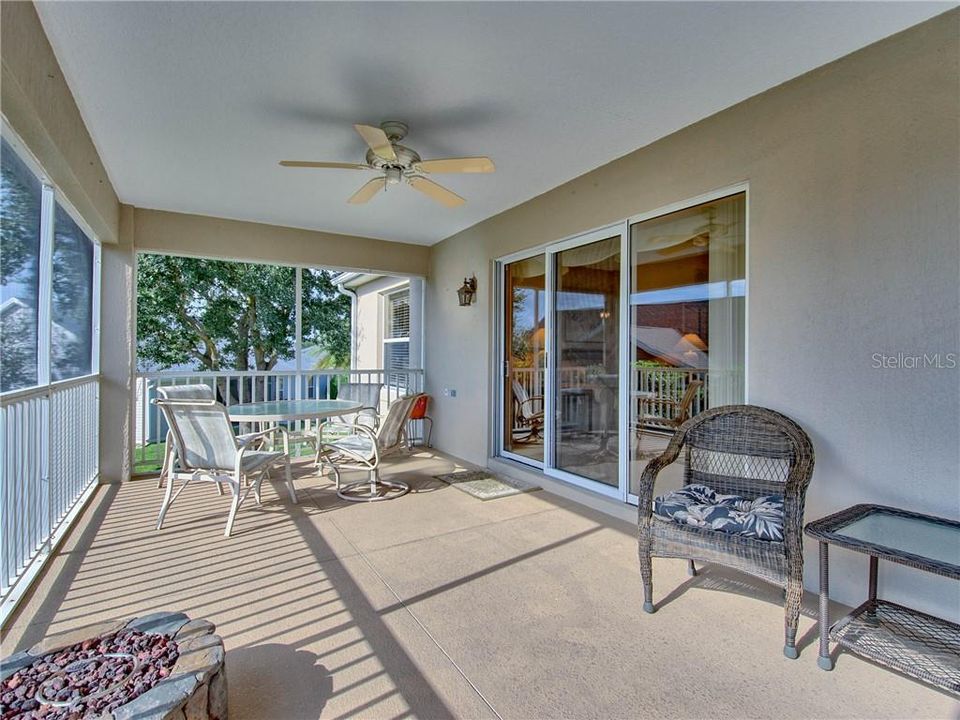 Large lanai gets morning sun