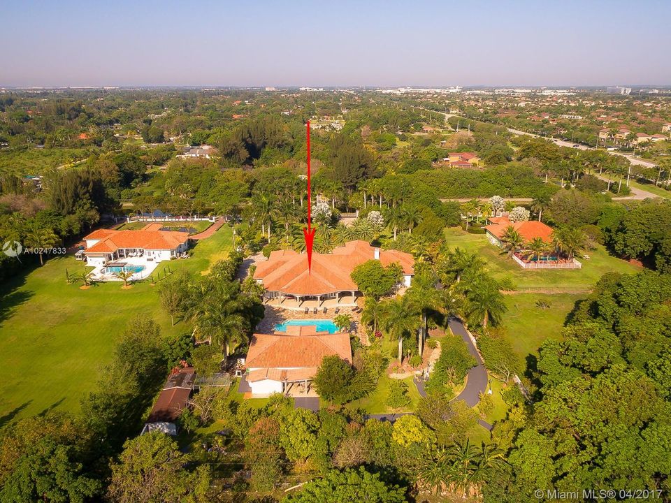 最近售出: $1,950,000 (6 贝兹, 6 浴室, 10486 平方英尺)