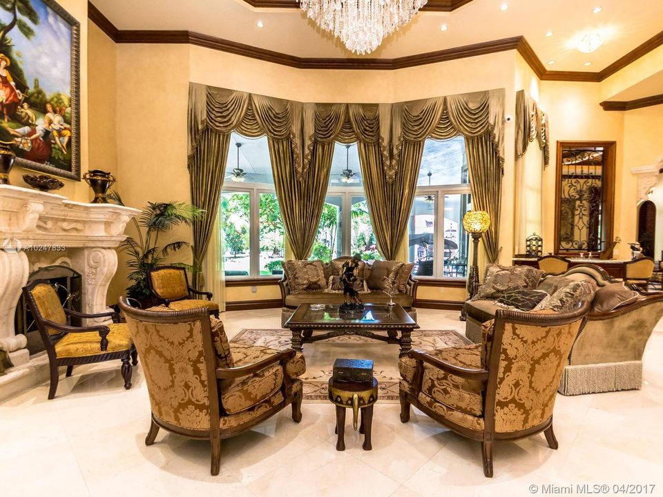 最近售出: $1,950,000 (6 贝兹, 6 浴室, 10486 平方英尺)