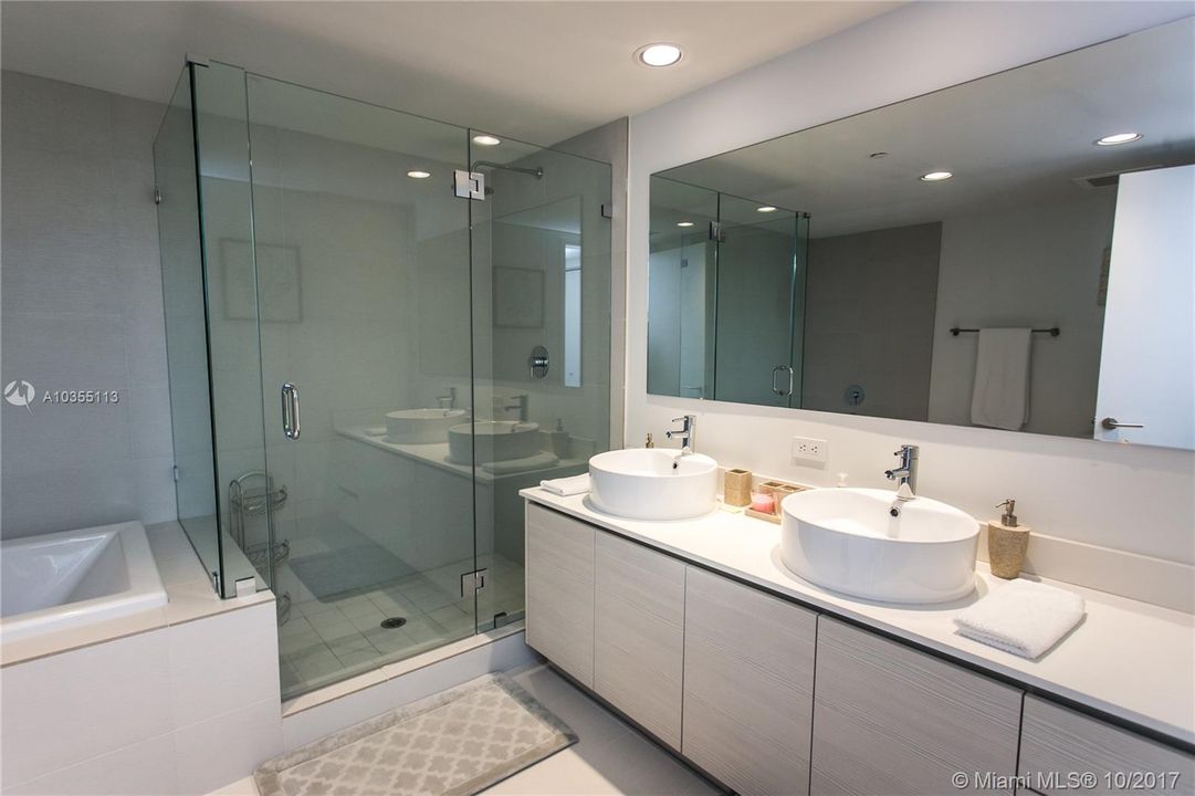 В аренду: $7,500 (3 спален, 3 ванн, 1737 Квадратных фут)