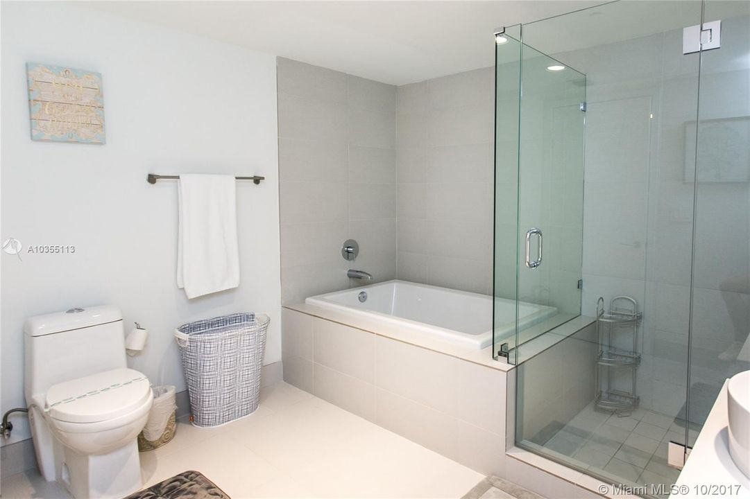 В аренду: $7,500 (3 спален, 3 ванн, 1737 Квадратных фут)