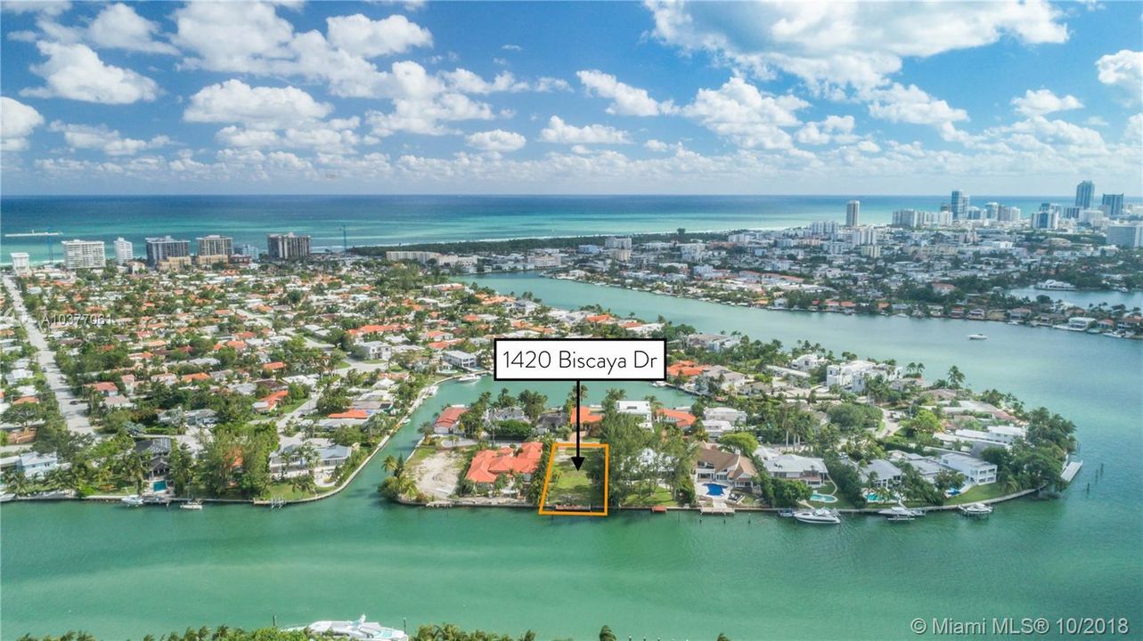 Vendido Recientemente: $4,500,000 (0.42 acres)