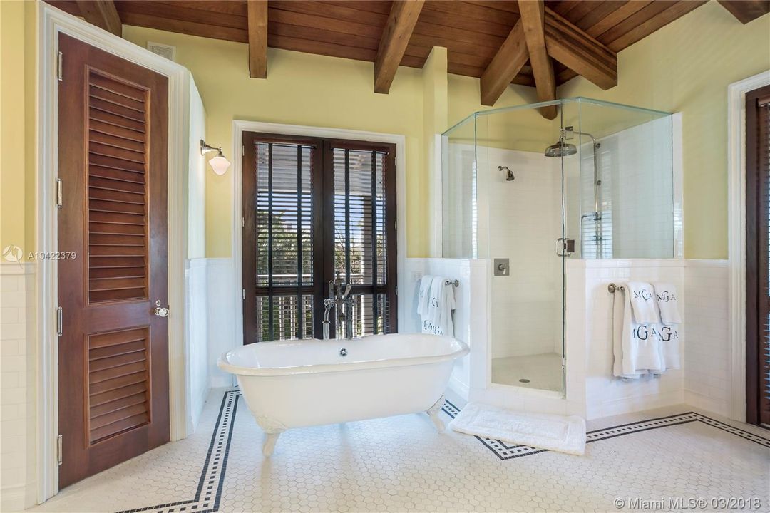 Недавно арендовано: $50,000 (6 спален, 6 ванн, 9286 Квадратных фут)
