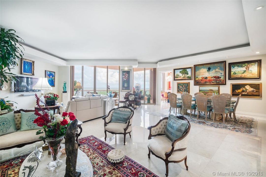 Recently Sold: $1,995,000 (3 beds, 3 baths, 3100 Square Feet)