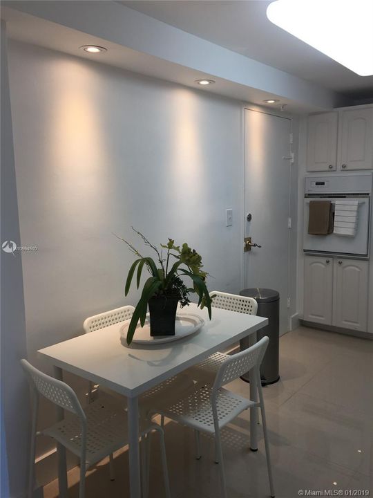 For Rent: $4,500 (2 beds, 2 baths, 1355 Square Feet)