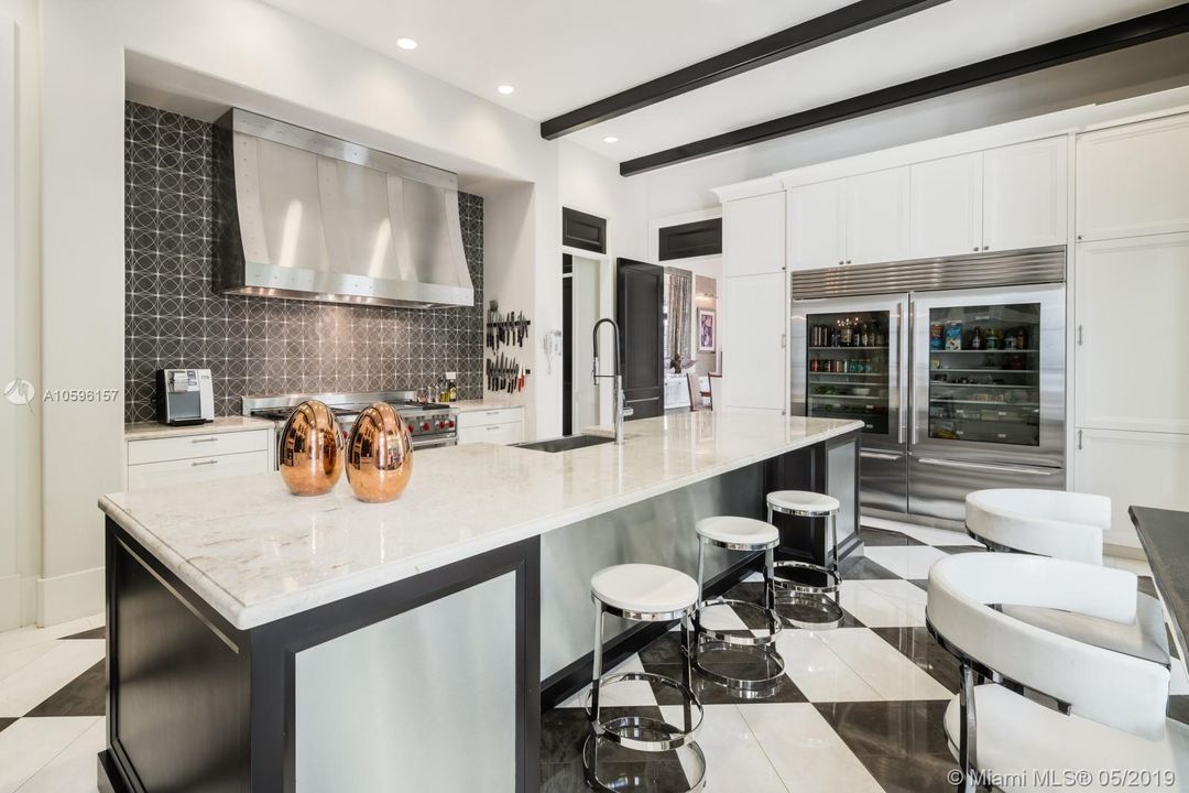 Gourmet Chef's Kitchen