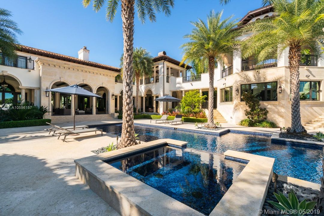 Pool and Jacuzzi