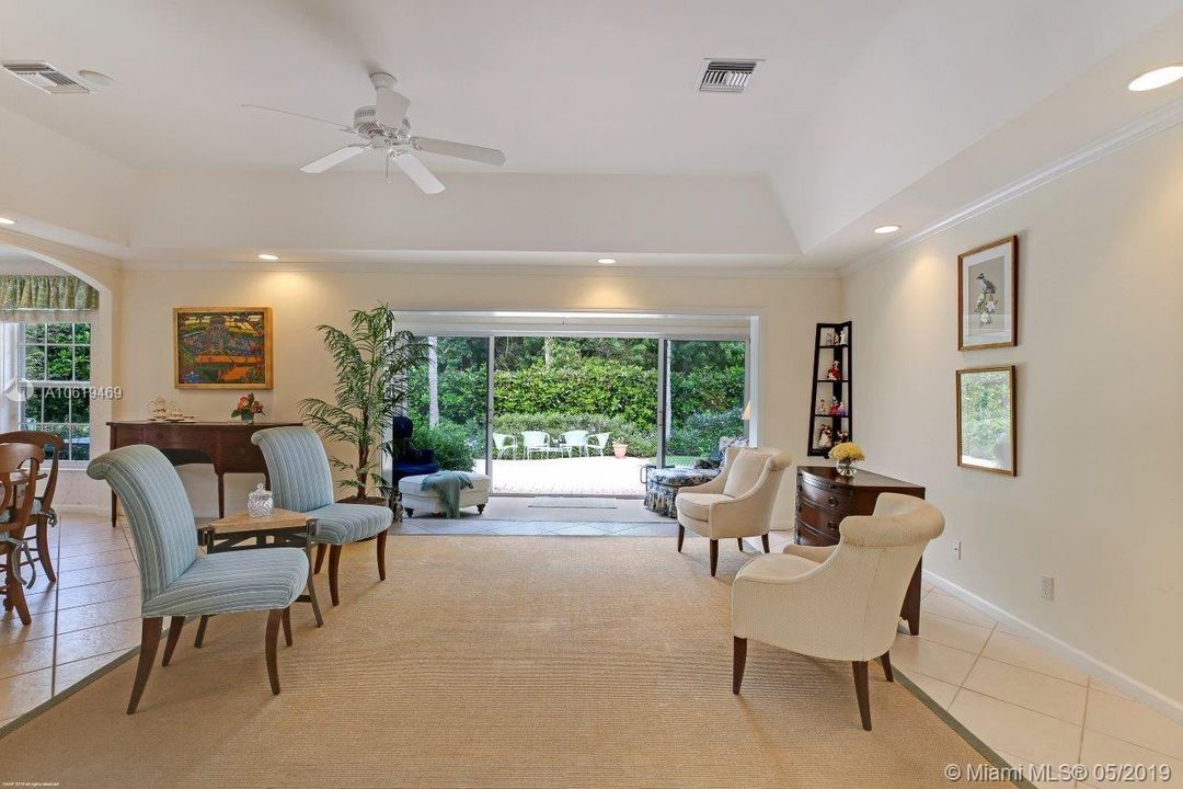 Recently Sold: $1,595,000 (2 beds, 2 baths, 2140 Square Feet)